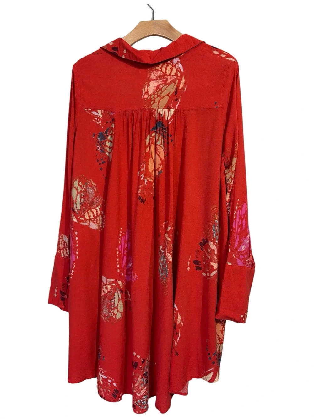 Free People Field of Butterflies Tunic With a Hi-Low Hemline Size Medium